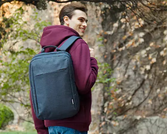 Lenovo B2 10 Backpack - 15.6" / Polyester / Black 